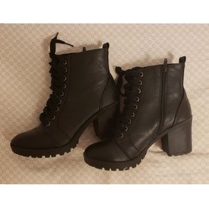 [ON HOLD] Heeled combat boots